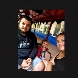 Meet your Posher, Chloe